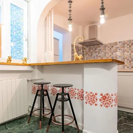Elegant In Heart Of Apartment Bucharest