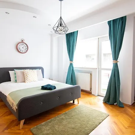 Elegant In Heart Of Bucarest